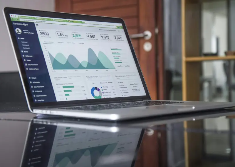 Statistiques de trafic web sur un ordinateur portable